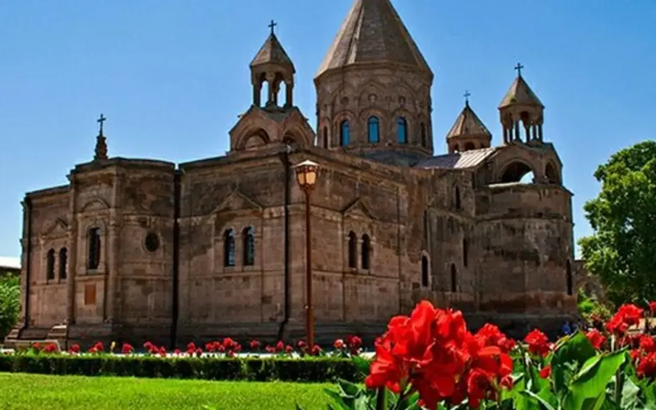 main photo